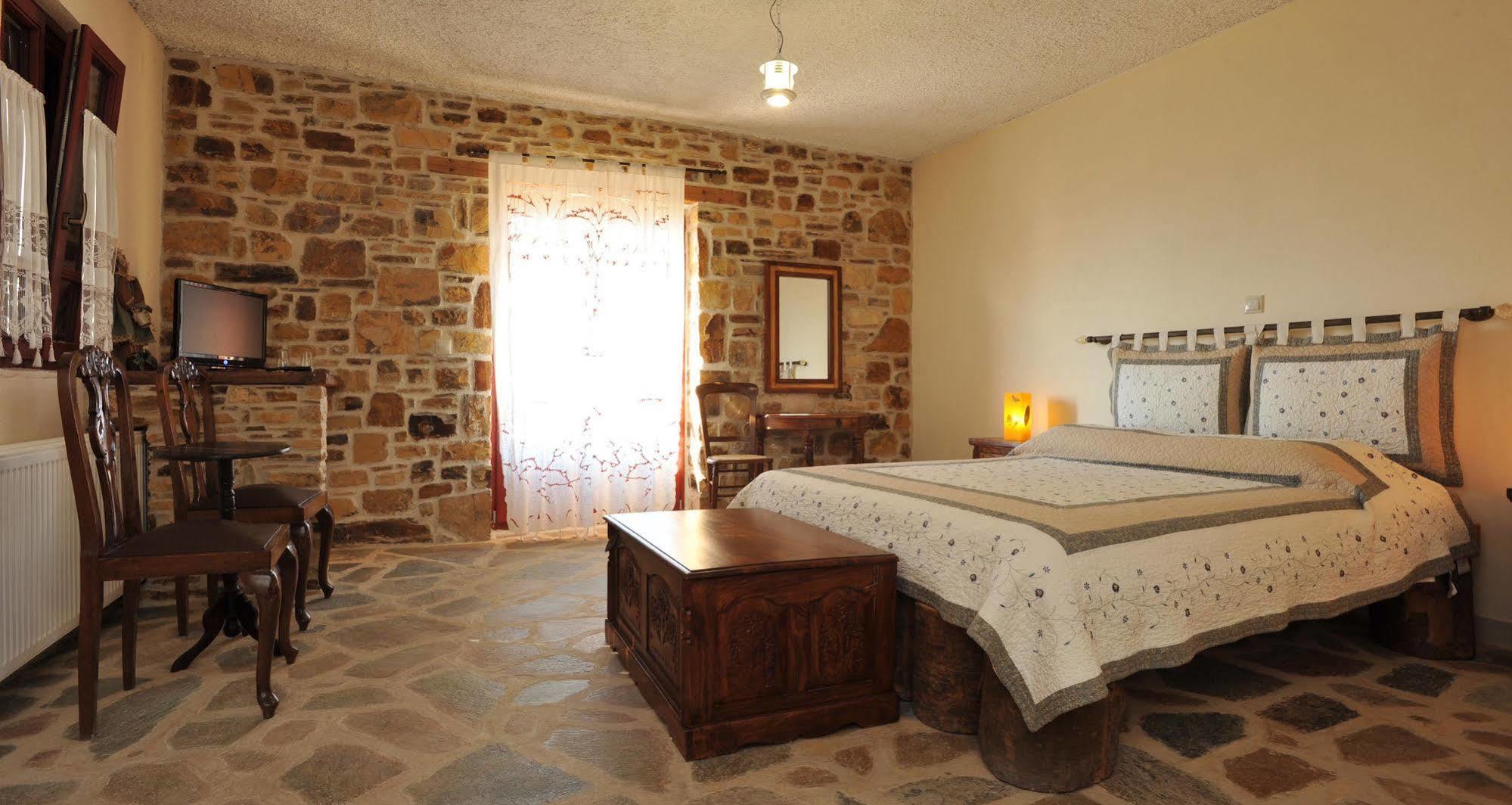 Ethaleia Hotel Moúdhros Екстериор снимка